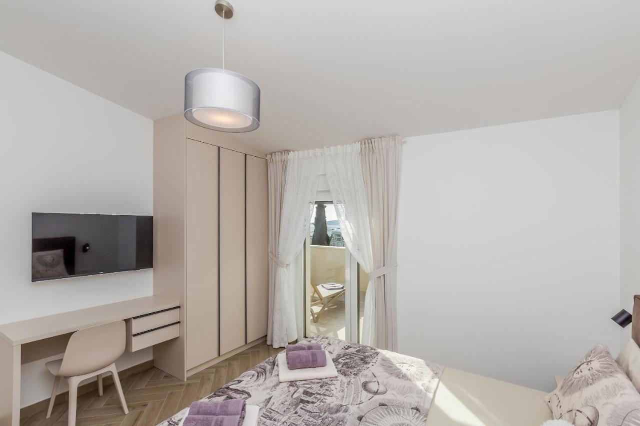 Pinezići Holiday House Villa Andro מראה חיצוני תמונה