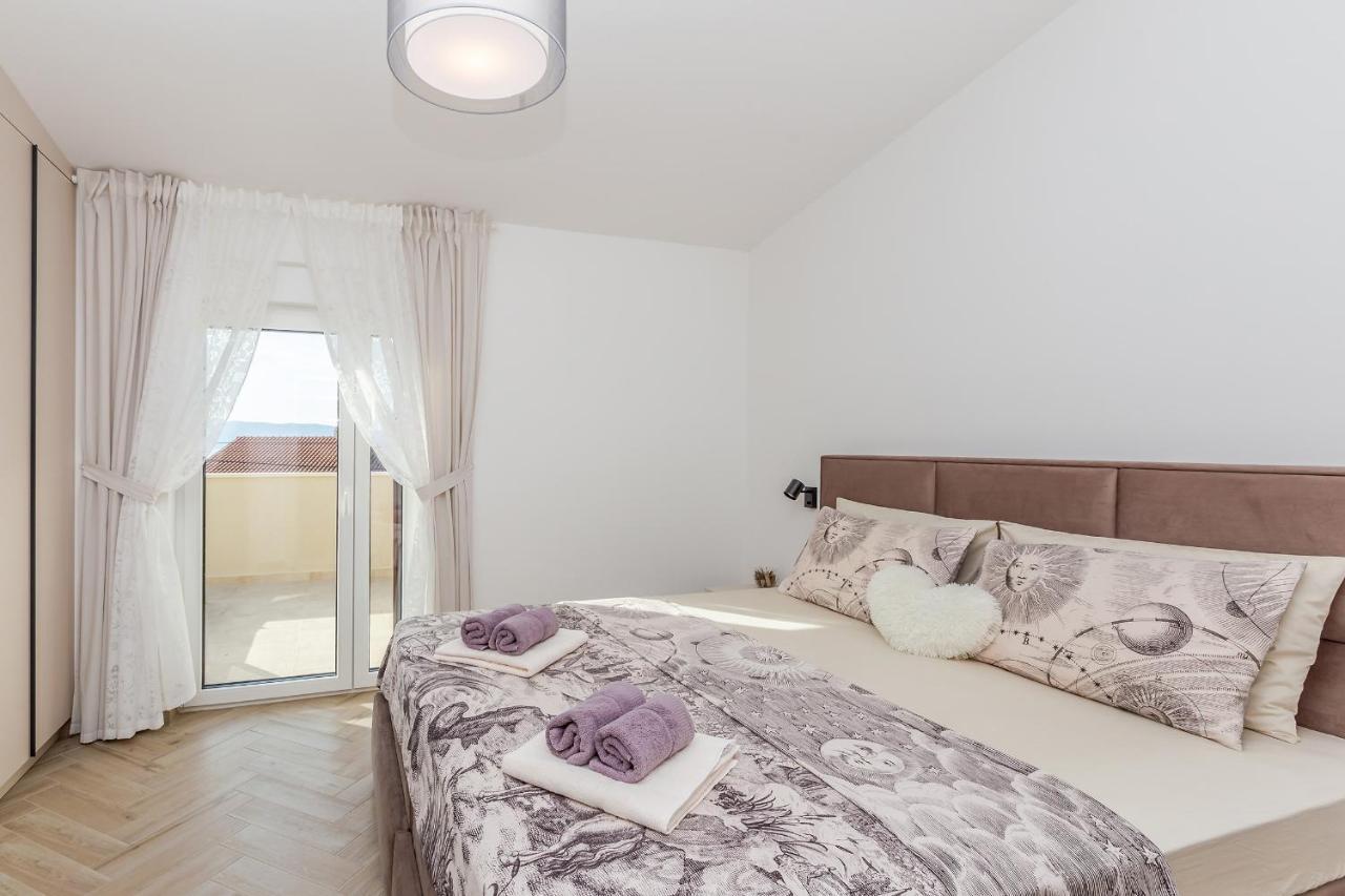 Pinezići Holiday House Villa Andro מראה חיצוני תמונה