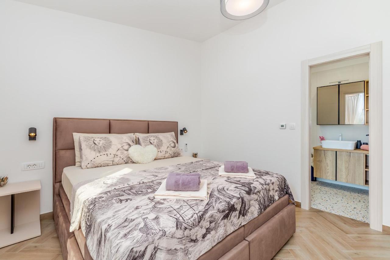 Pinezići Holiday House Villa Andro מראה חיצוני תמונה